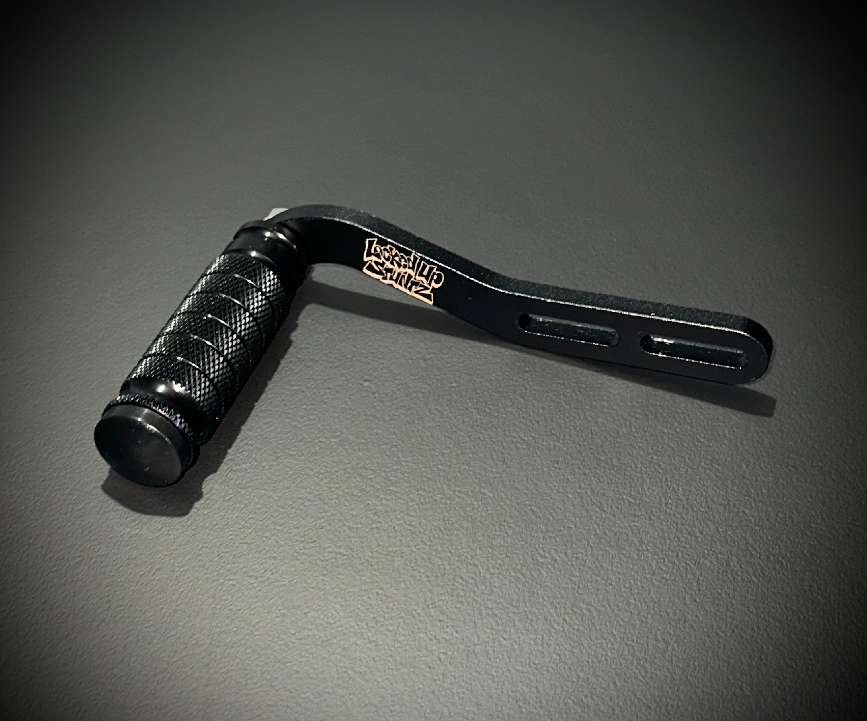 ETM RTR/RIZZLER SHIFT LOCK V1
